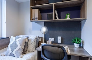 Meanwood Road, Woodhouse, Leeds - Image 3